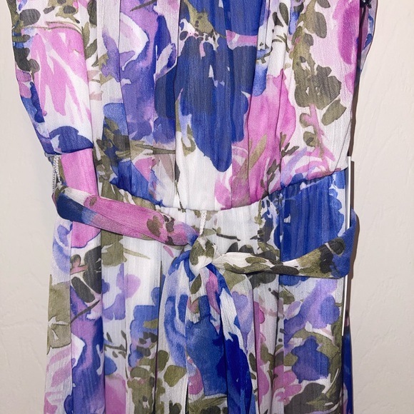 Floral Halter Maxi Dress
CALVIN KLEIN - Picture 6 of 8